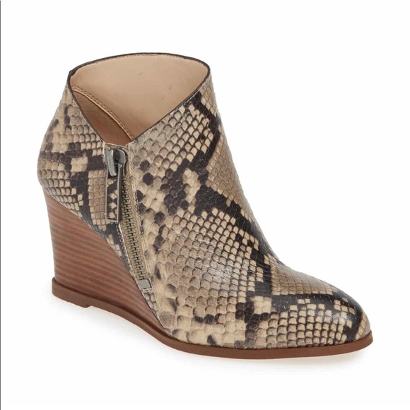 kaleb wedge bootie
